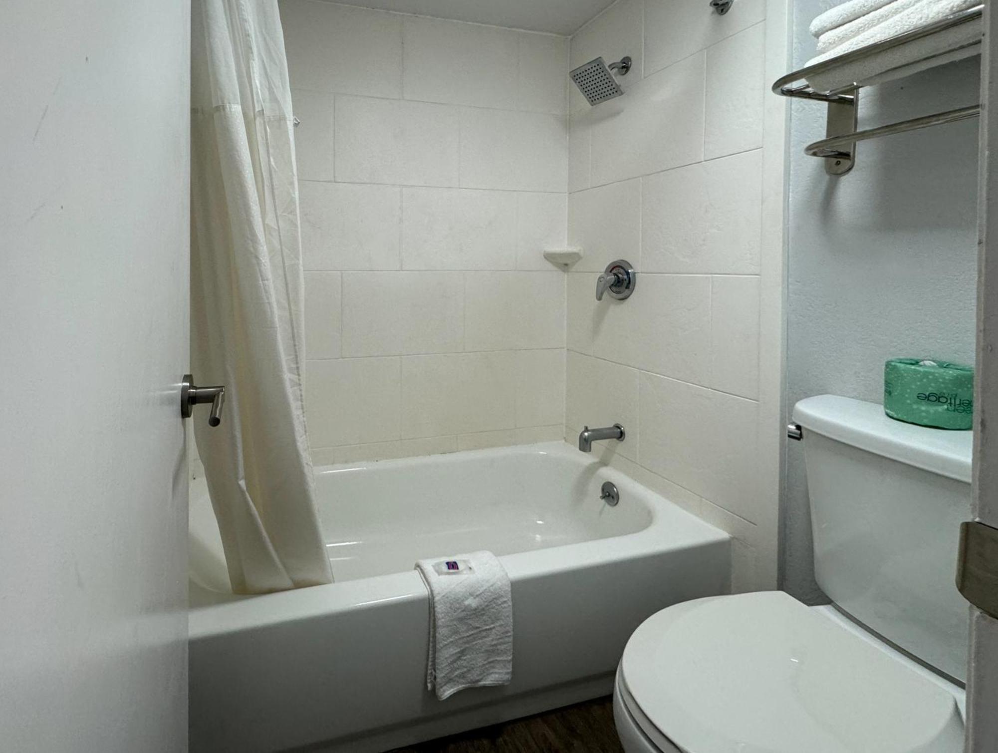 Motel 6 Huntsville Al University Dr. Kültér fotó