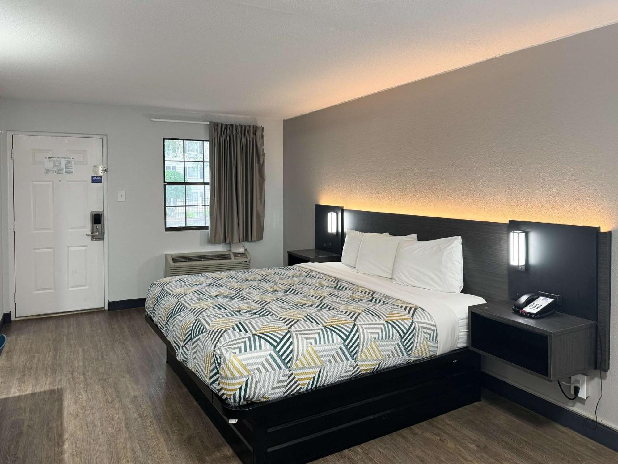 Motel 6 Huntsville Al University Dr. Kültér fotó